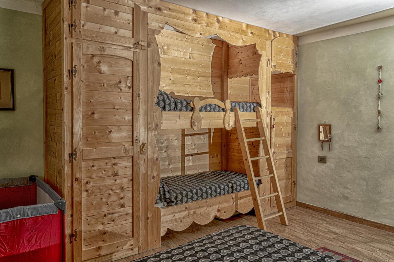 Chevres A Cheval - Apartment Aosta Eksteriør bilde