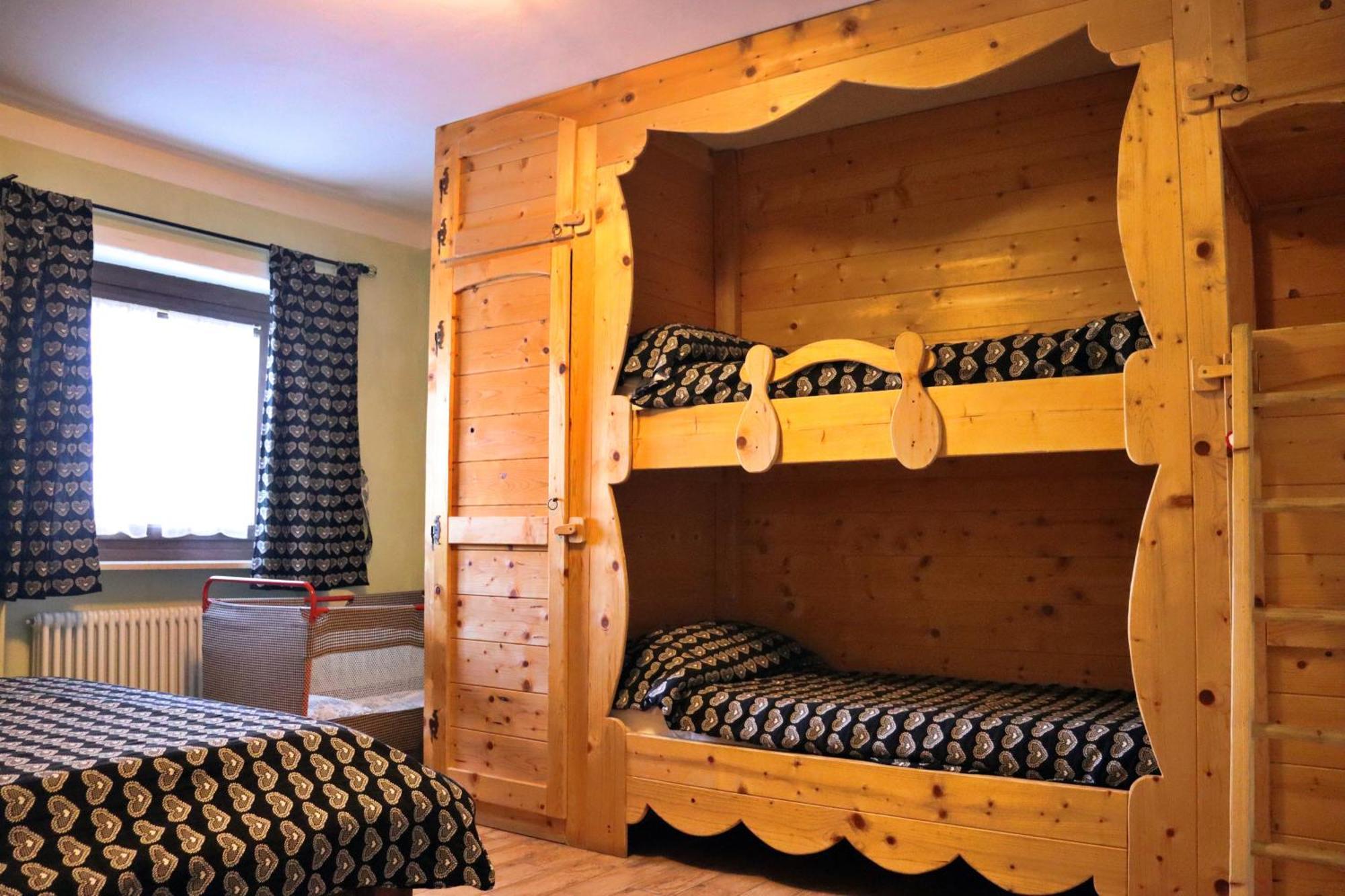 Chevres A Cheval - Apartment Aosta Eksteriør bilde
