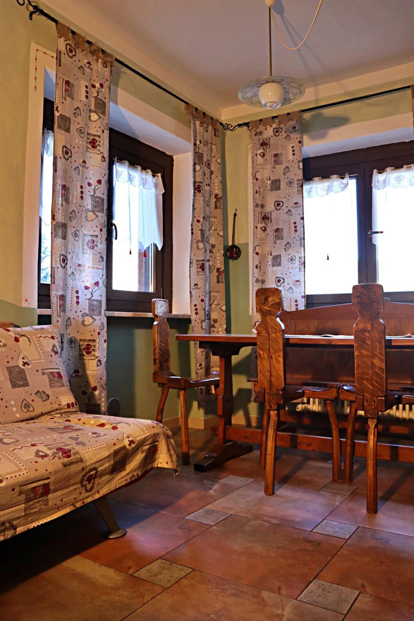 Chevres A Cheval - Apartment Aosta Eksteriør bilde